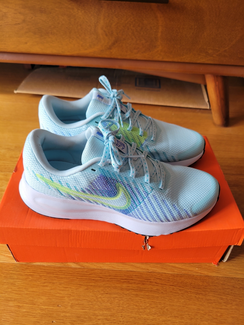 Nike Light Blue Running Shoes with Lime Swoosh - Picture 3 of 7